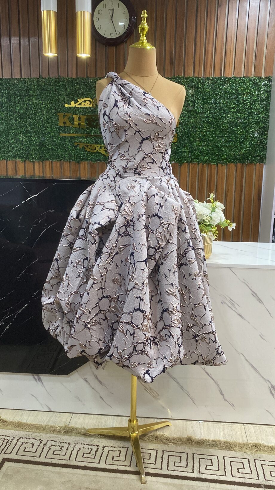 Bellamy brocade