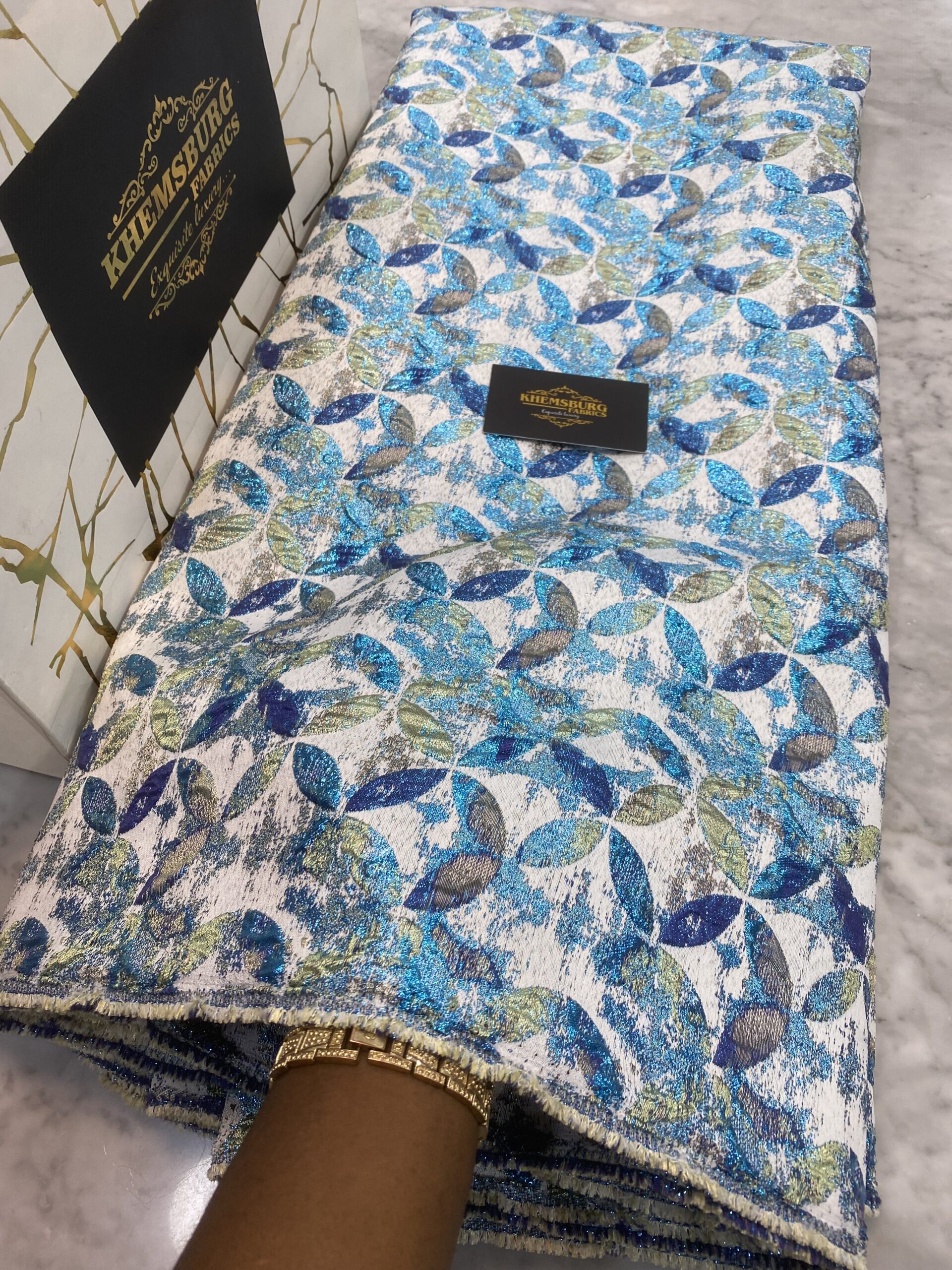 Anita brocade - Image 3