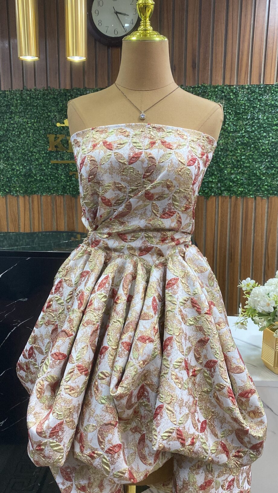 Anita luxury brocade