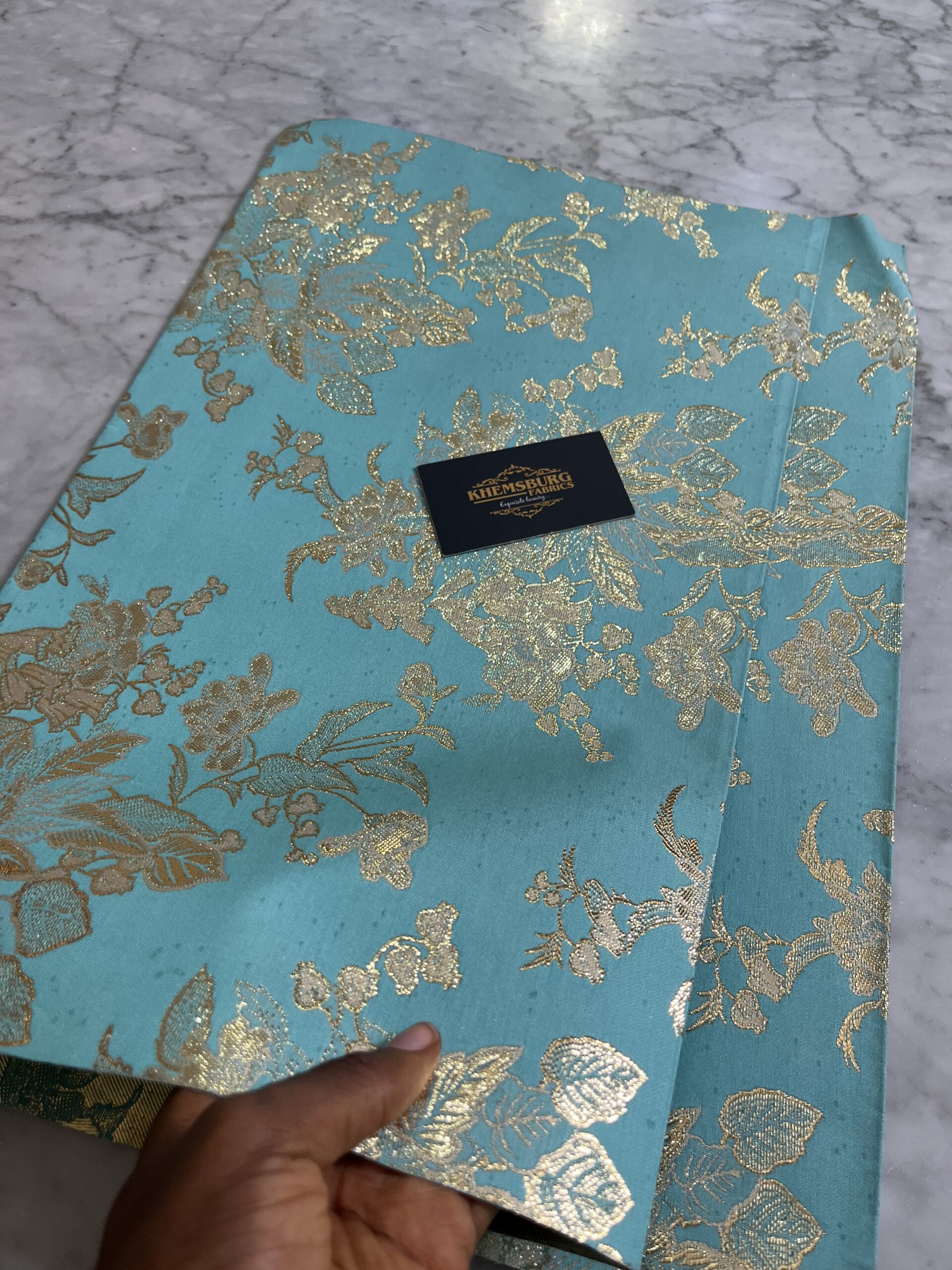 Dunya HKG Gele
